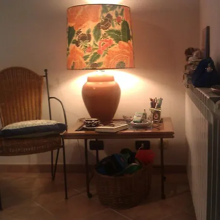 Alojamento de Acomodação e Pequeno-almoço B&B Marettimo