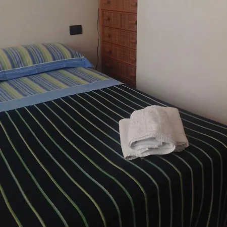 Alojamento de Acomodação e Pequeno-almoço B&B Marettimo *